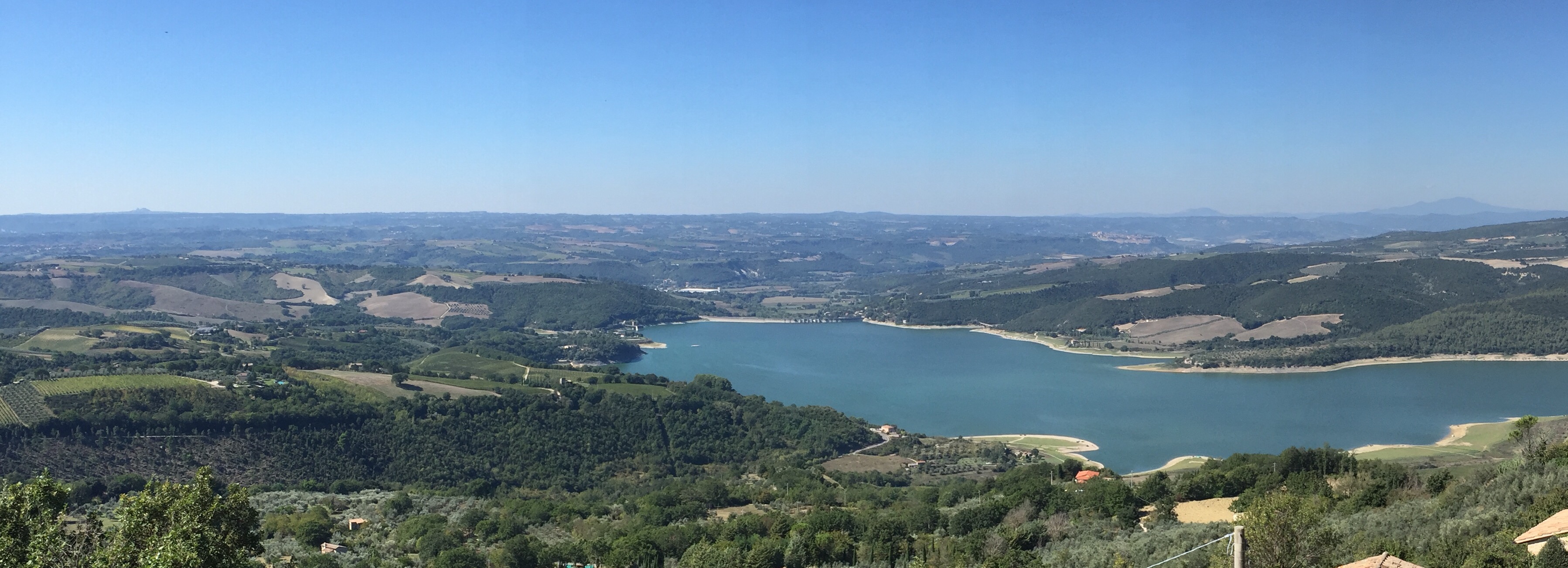 Panoramica Lago di Corbara