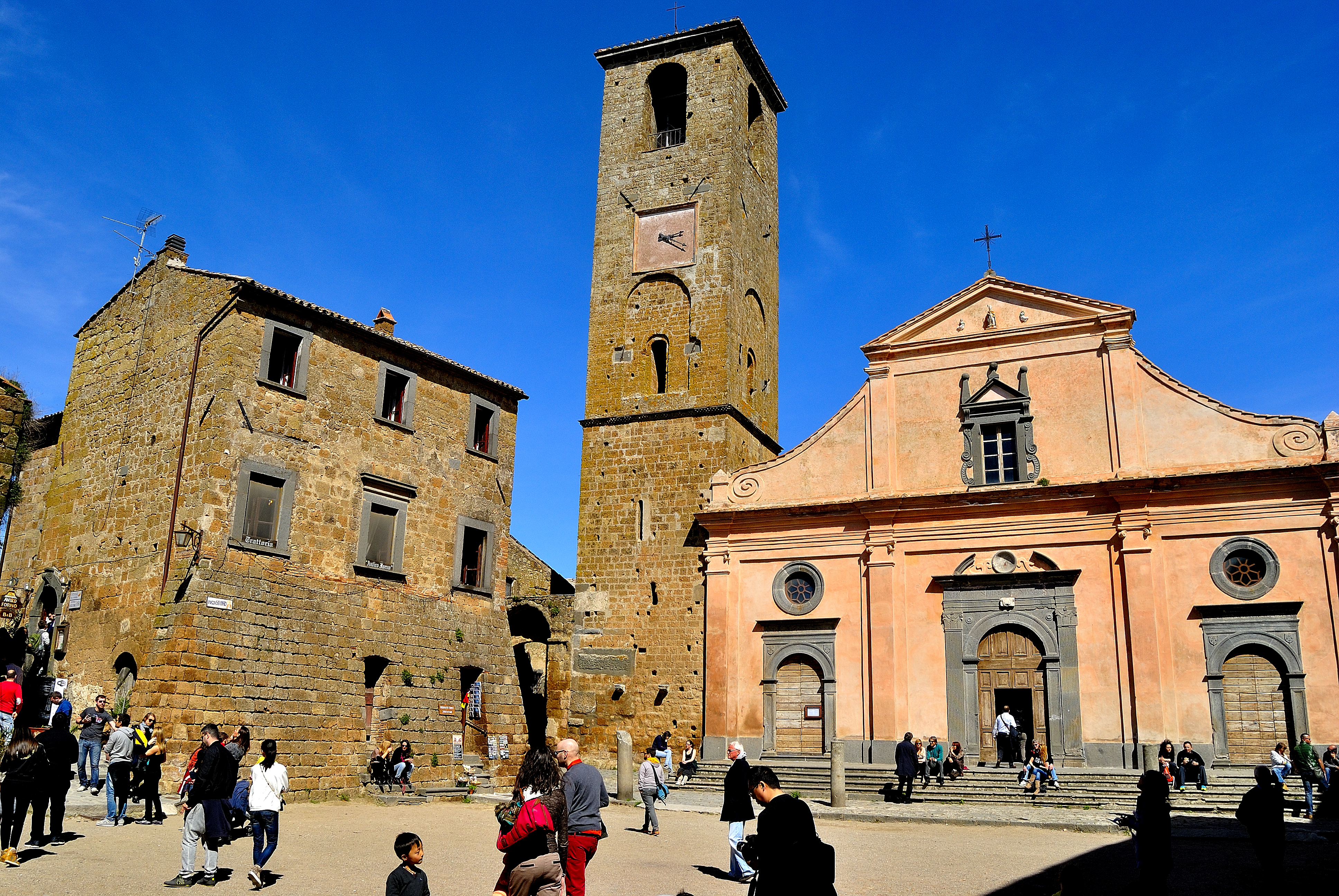 Civita di Bagnoregio. NEF